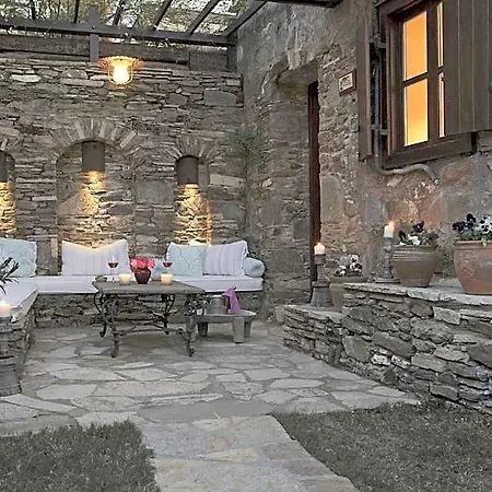 호텔 Gullu Mansions 3*