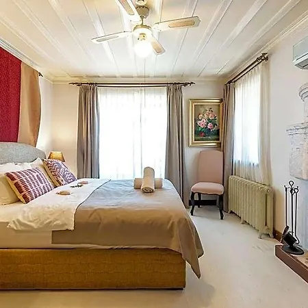 Gullu Mansions 3* 셀주크